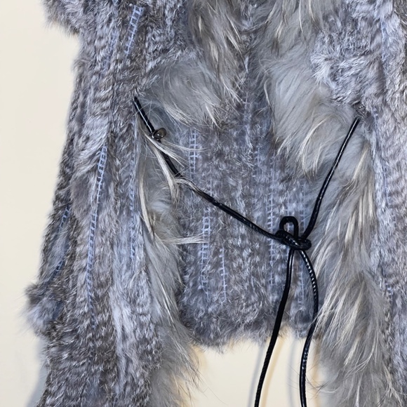 Gray brown Fur Trim Vest - Picture 2 of 6